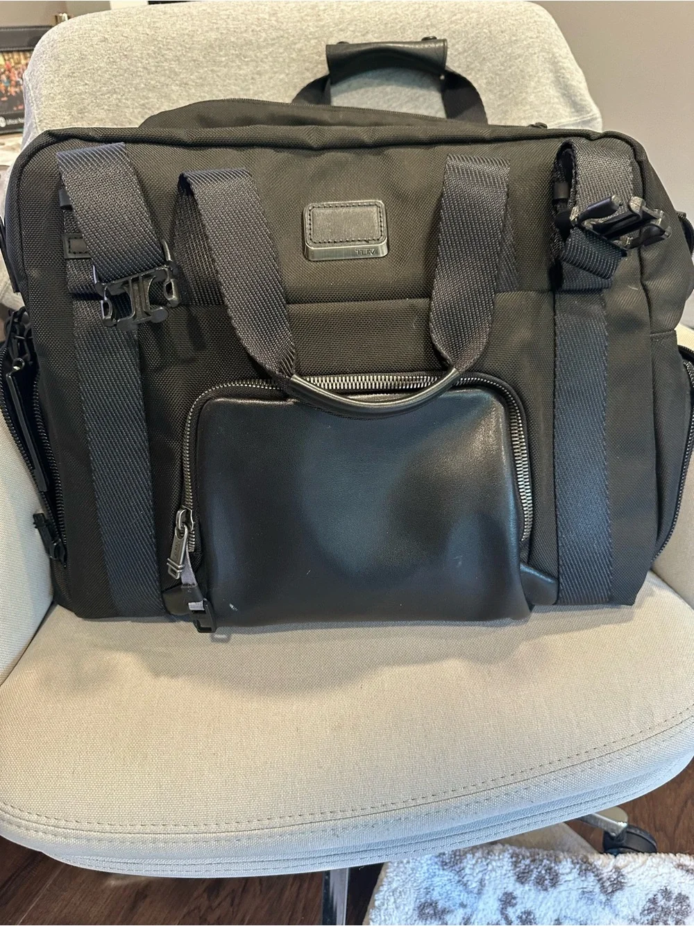 TUMI Black Men’s Travel Large Tote Bag - Sleek Utility Carry